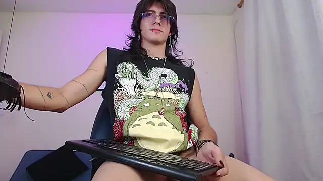 Snapshot of andreey50 chatting on 01.17.25 andreey50 online show from 01.17.25