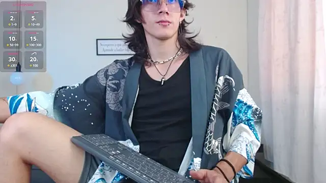 Snapshot of andreey50 chatting on 02.27.25 andreey50 online show from 02.27.25