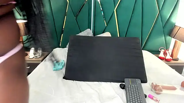 Tamara Myller online show from 09.22.25