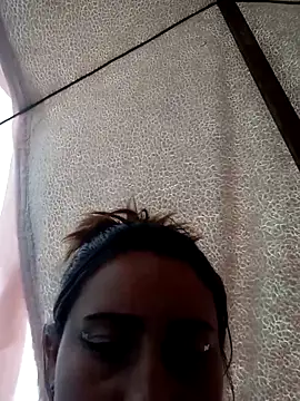 Snapshot of hanna_sky1 chatting on 01.28.25 hanna sky1 online show from 01.28.25
