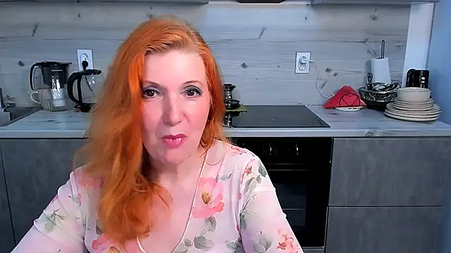 Snapshot of Fire-Fox-One chatting on 06.19.26 Fire-Fox-One online show from 06.19.26