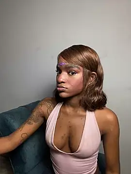 Zizi-campbel online show from 02.02.26