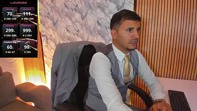 Hideintheoffice online show from 10.24.25