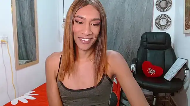 Dannacamilsaenz online show from 01.06.25