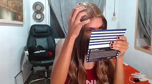 Dannacamilsaenz online show from 03.04.25