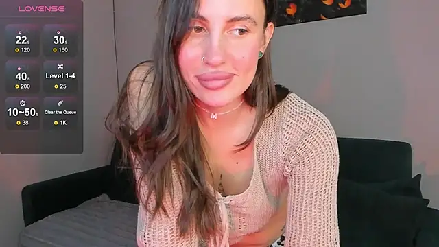 Snapshot of imMolly11 chatting on 02.18.25 imMolly11 online show from 02.18.25