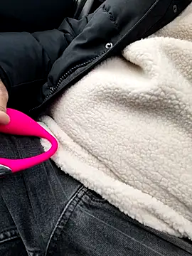 sansan2411 online show from 11.26.25