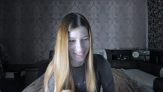 Agnes Allenn online show from 10.24.25