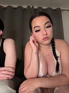 Snapshot of shelovesc chatting on 03.10.25 shelovesc online show from 03.10.25