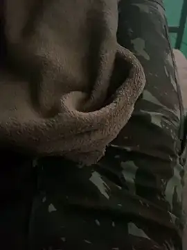 Snapshot of rickzinnxz chatting on 12.30.24 rickzinnxz online show from 12.30.24