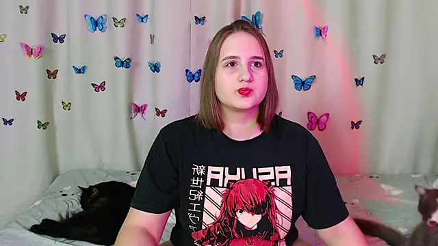 Snapshot of Phantommira chatting on 12.27.24 Phantommira online show from 12.27.24