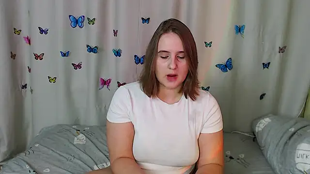 Snapshot of Phantommira chatting on 01.22.25 Phantommira online show from 01.22.25