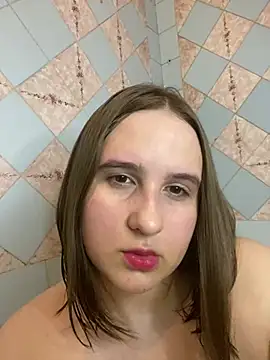 Snapshot of Phantommira chatting on 03.01.25 Phantommira online show from 03.01.25