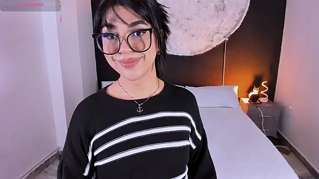 RoseCassie online show from 12.04.25