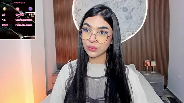 RoseCassie online show from 04.14.26