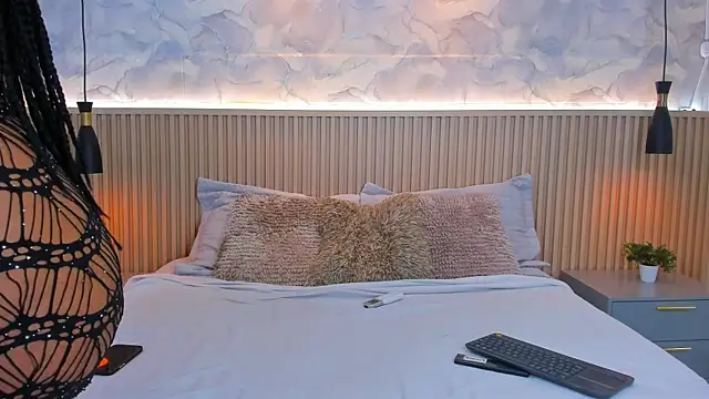 AinaraJimenez online show from 10.02.25