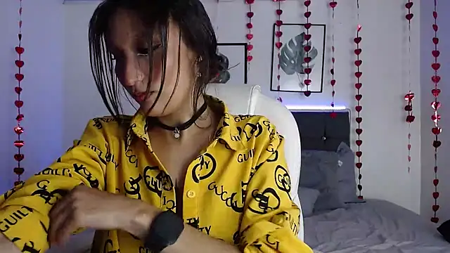 mia collens online show from 03.08.25