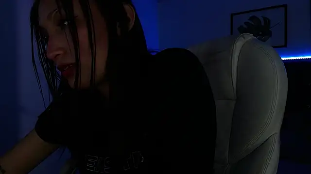 mia collens online show from 09.13.25