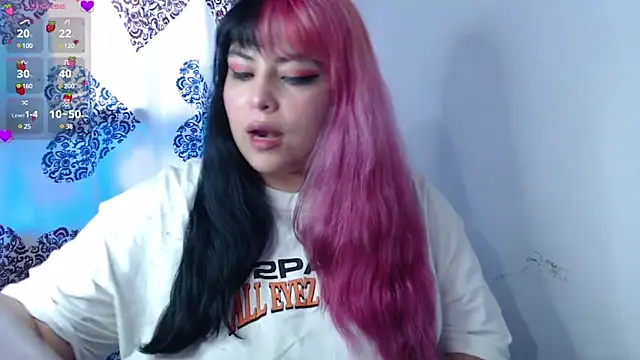 Snapshot of Pinky-Flower chatting on 12.30.24 Pinky-Flower online show from 12.30.24