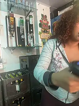 Snapshot of lauraltt chatting on 11.23.25 lauraltt online show from 11.23.25