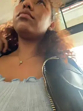 Snapshot of lauraltt chatting on 12.16.25 lauraltt online show from 12.16.25