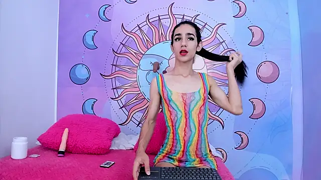 Mariana 16  online show from 11.14.25