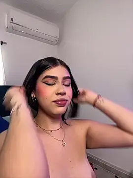 Snapshot of Lily_Woodz chatting on 02.14.26 Lily Woodz online show from 02.14.26