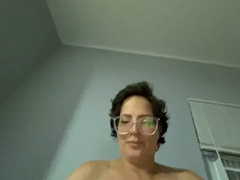 Snapshot of skarfos1babe69 chatting on 03.27.26 skarfos1babe69 online show from 03.27.26