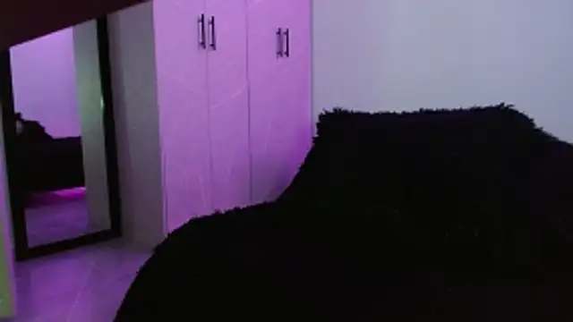 Snapshot of miia-liiam chatting on 02.21.26 miia-liiam online show from 02.21.26