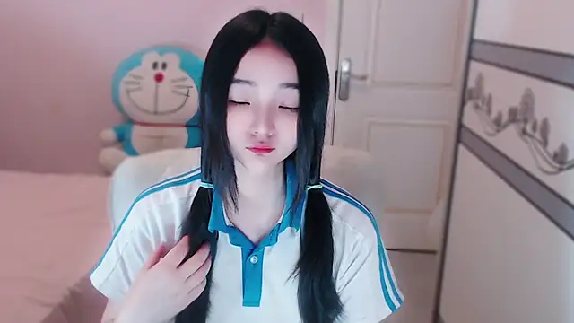 xiao-xiao-D online show from 10.18.25