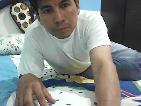 Snapshot of bisexual0007 chatting on 01.02.25 bisexual0007 online show from 01.02.25