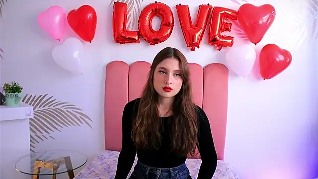 Daisha Riley online show from 02.14.25