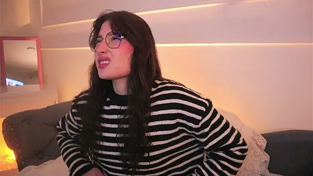 Daisha Riley online show from 02.11.26