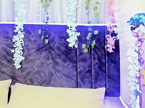 CintiaWalker online show from 11.02.25