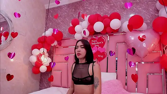 SEXY HOTTIE   online show from 02.18.25