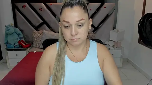 natalia5560 online show from 10.21.25