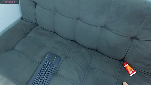 Snapshot of AbrilSonne chatting on 01.10.25 AbrilSonne online show from 01.10.25