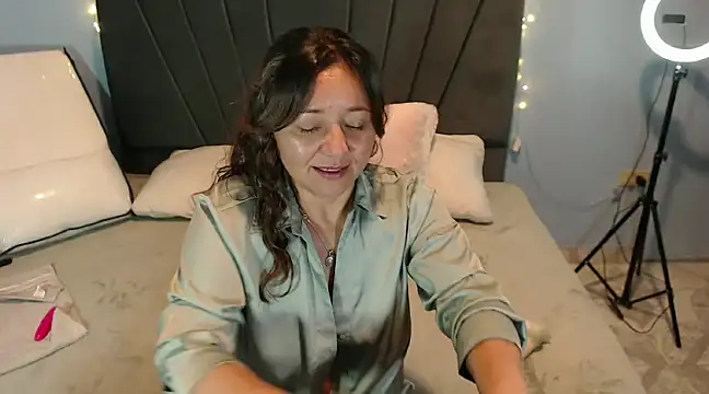 AngelRouss online show from 01.19.25