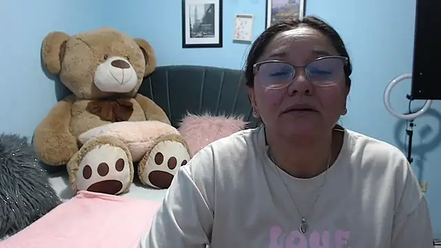 AngelRouss online show from 04.08.26