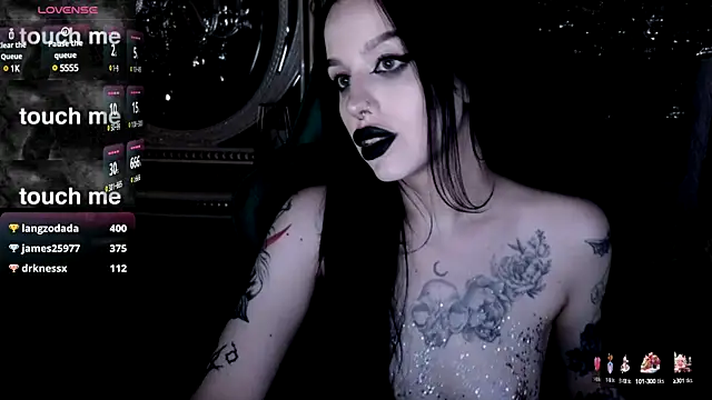 Snapshot of alexx_succubus chatting on 03.05.25 alexx succubus online show from 03.05.25