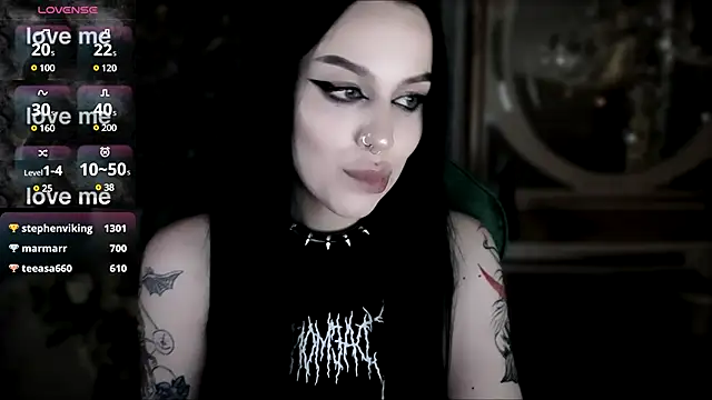 Snapshot of alexx_succubus chatting on 03.10.25 alexx succubus online show from 03.10.25