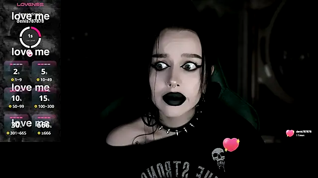 Snapshot of alexx_succubus chatting on 03.10.25 alexx succubus online show from 03.10.25