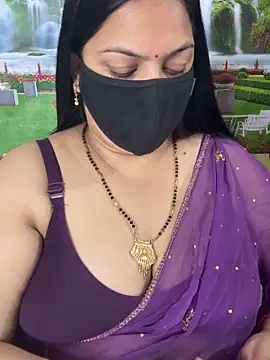 FlatVincy4 online show from 10.31.25