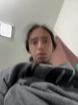 Snapshot of qbaby96 chatting on 12.21.24 qbaby96 online show from 12.21.24