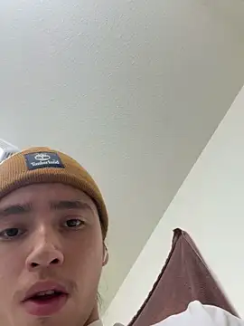 Snapshot of qbaby96 chatting on 12.28.24 qbaby96 online show from 12.28.24