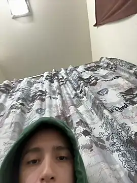 Snapshot of qbaby96 chatting on 01.01.25 qbaby96 online show from 01.01.25