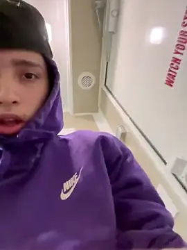 Snapshot of qbaby96 chatting on 02.12.25 qbaby96 online show from 02.12.25