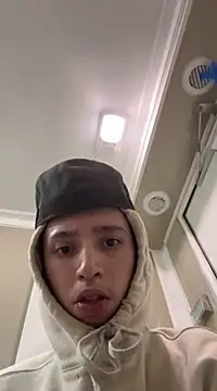 Snapshot of qbaby96 chatting on 02.27.25 qbaby96 online show from 02.27.25