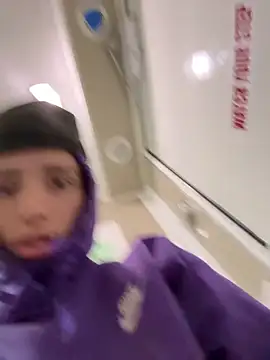 Snapshot of qbaby96 chatting on 03.15.25 qbaby96 online show from 03.15.25