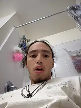 Snapshot of qbaby96 chatting on 09.16.25 qbaby96 online show from 09.16.25